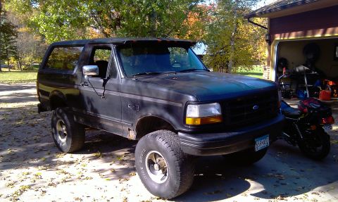 1992 Ford Bronco photo