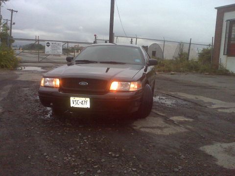 2005 Ford Crown Victoria “black beauty”