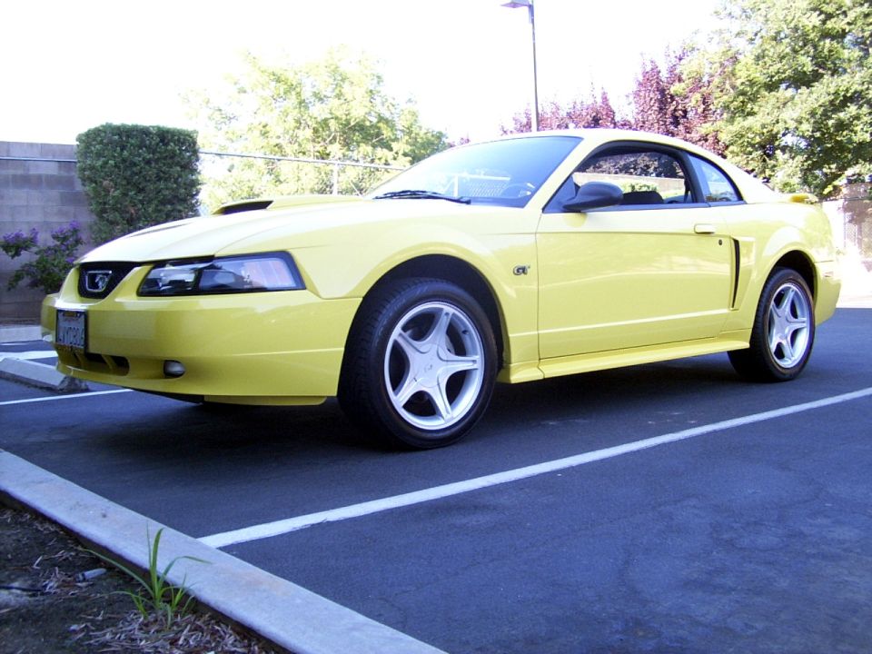 2002 Ford Mustang “02 Zinc Yellow GT”