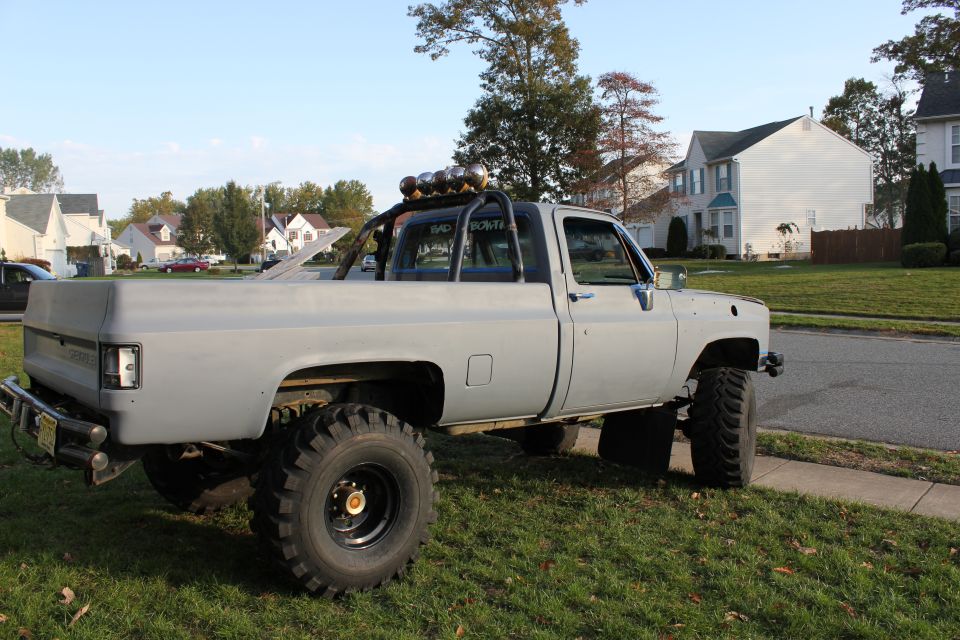 thar she sits all primered up