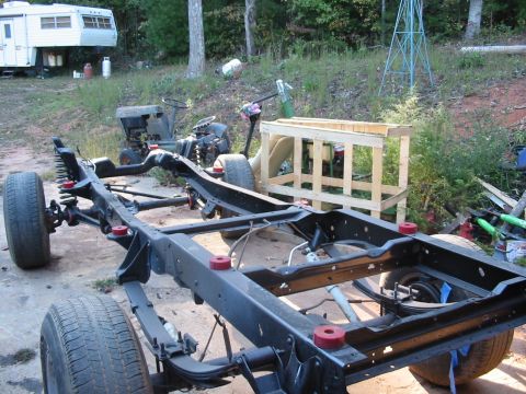 1978 Ford Bronco - Stage 5 Completed frame, tires are old and will be replaced with new. Time to work on the brakes pic 23