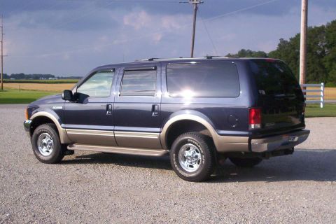 2000 Ford LTD photo