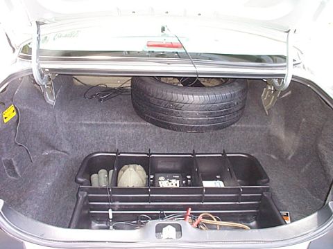 2004 Ford Crown Victoria photo