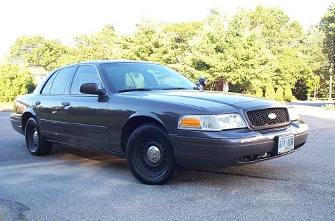 2001 Ford Crown Victoria - This 2001 Ford Crown Victoria is shown from the front three-quarter view.
