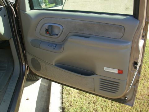 1997 Chevrolet Silverado 3500 - SOLD 1997 Chevy K3500 Silverado 205Kmi 4WD 1-ton dually E-mail me thru my profile here or search CraigsList Memphis. NEVER WRECKED - NO MAJ…