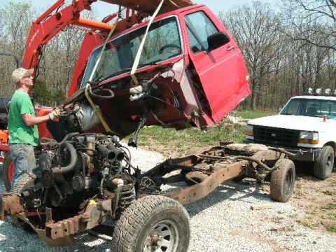 1995 Ford F-150 - PULLING CAB OFF THE 2X4