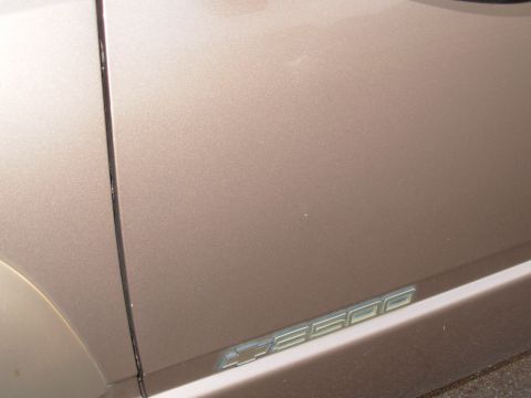1997 Chevrolet Silverado 3500 - That tiny white speck near the center of the pic used to be a shallow ding. After a trip to the dent doctor, it's barely noticeable. SOLD 1…