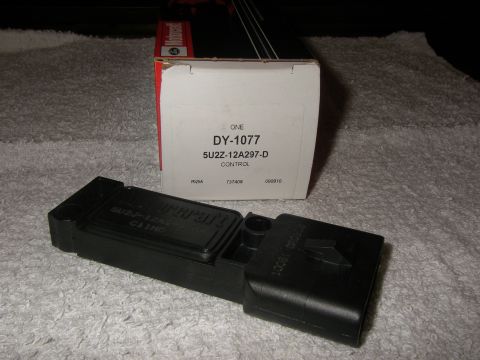 1990 Ford Bronco - Motorcraft TFI ICM DY1077 / 5U2Z-12A297-DA Note that 5U2J-12A297-DA printed on the ICM is an engineering number, not the part number.