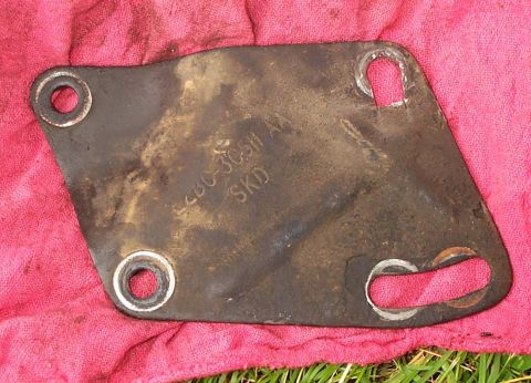 1986 Ford Bronco - The motor portion of the bracket.