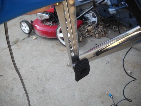 1954 Ford F-100 - 11-02-2010: I then checked out where the pedals would work. It's hard to get a good picture of them by holding a pedal in one hand and the…