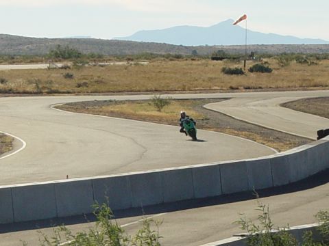 2005 Kawasaki Ninja R photo
