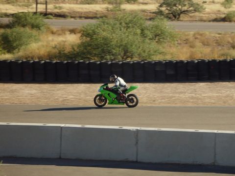 2005 Kawasaki Ninja R photo