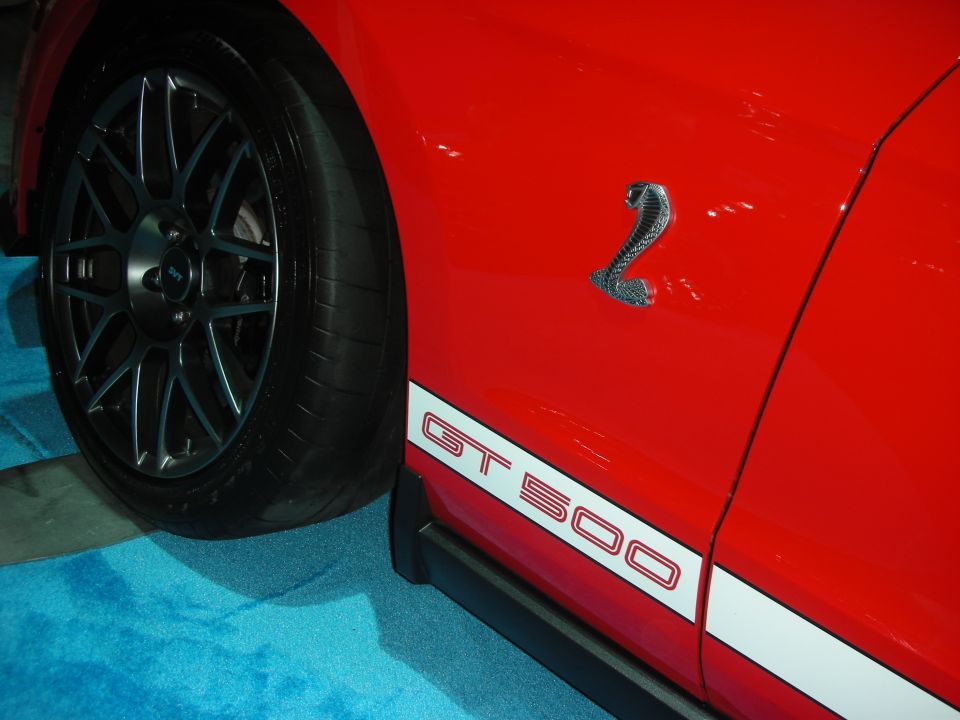 Red GT500 side stripe with Shelby cobra emblem and black wheel