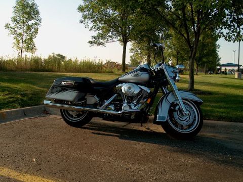 1998 Ford Crown Victoria photo