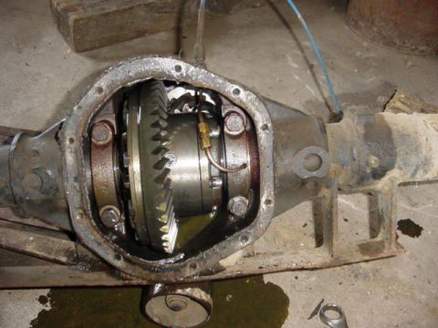 1992 Ford Bronco - in the axle