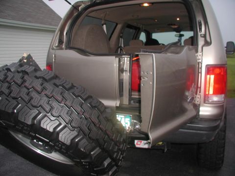 2000 Ford Excursion photo