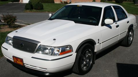 2005 Mercury Grand Marquis photo