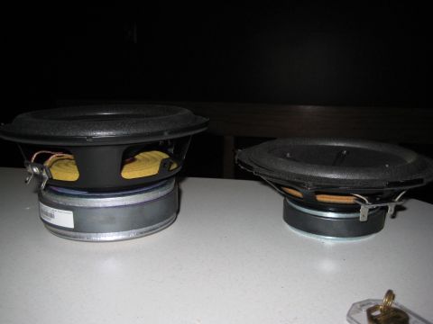 2005 Jeep Wrangler - Two car speakers are shown, with a label on the base of the larger one.
