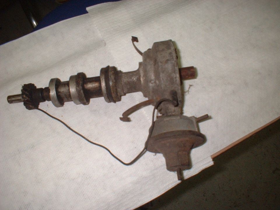 The beginning of a 427 HiPo dual point fully centrifigal clone distributor.