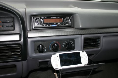 1995 Ford Bronco - Finished with PlayStation Portable plugged in.