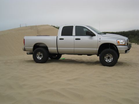 2006 Dodge 2500 photo