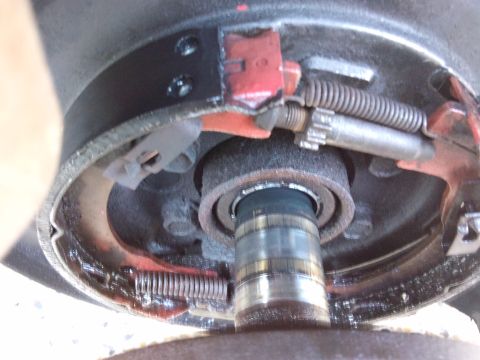 1998 Ford Crown Victoria - push the shaft slowly and carefully out.