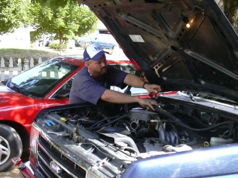 1991 Ford Bronco - Here I am removing a perfectly functional AC system. Maybe I'll save the parts in case I change my mind later???