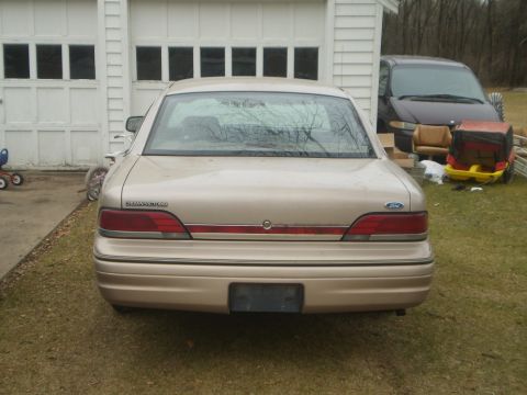 1993 Ford Crown Victoria photo