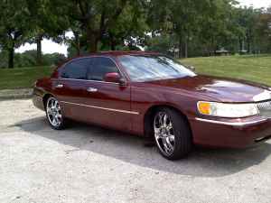 2000 Lincoln Town Car “Sleeper_Lincoln”