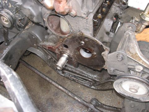 1981 Ford Bronco - Crank timing gear successfully removed.