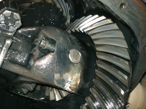 1998 Ford Crown Victoria - This is a close-up view of the internal gears within a vehicle's differential assembly.