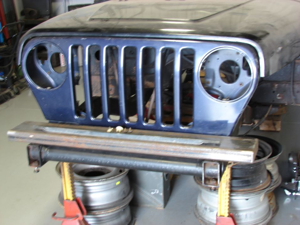 1993 Jeep YJ front grille and hood assembly
