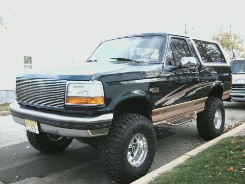 1994 Ford Bronco photo
