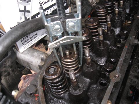 1981 Ford Bronco - New Comp spring compressed and in place.