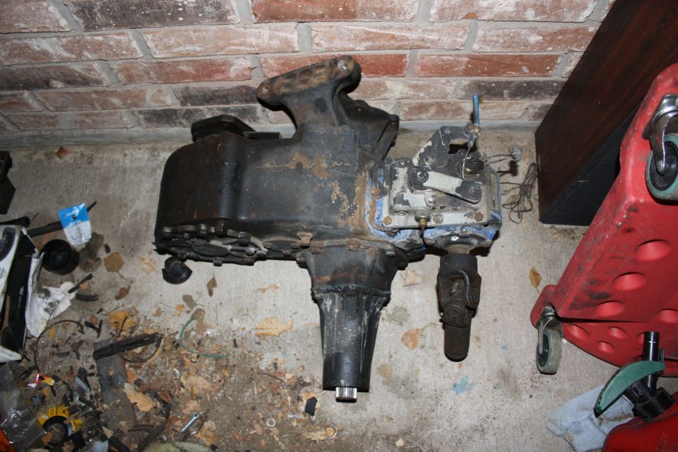 Transfer case with Supermotors.net logo