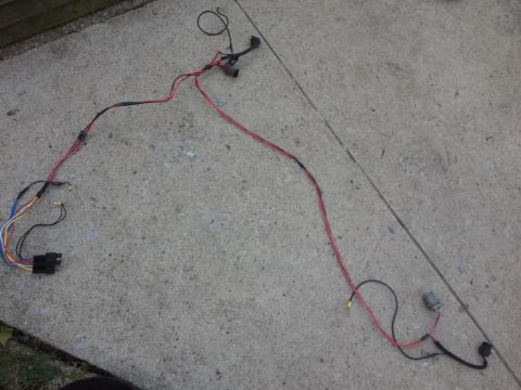 2003 Ford Crown Victoria - This is a detached automotive wiring harness, not a complete vehicle.