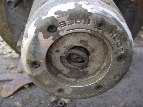 1992 Ford Bronco - O ringin factroy hub