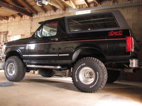 1995 Ford Bronco - This 1995 Ford Bronco is shown with a lifted suspension and large off-road tires.
