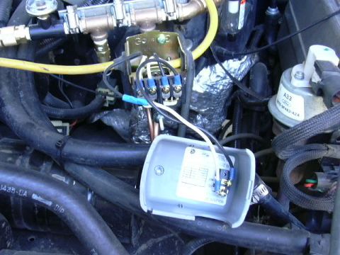 1991 Ford Bronco - This is the on/off switch wiring.