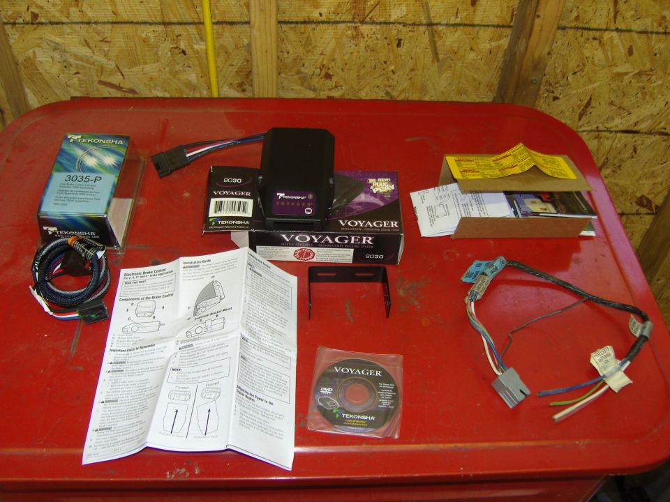 Tekonsha 3035-P and Voyager brake controllers, wiring harnesses, installation manual, and CD