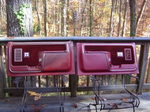 1986 Ford Bronco - The restored drivers side door panel next to the non restored passenger side panel.