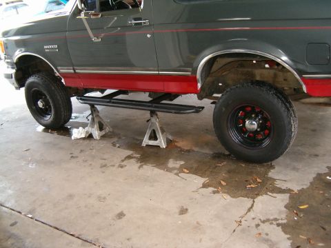 1991 Ford Bronco - Checking how it looks.