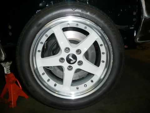 1972 Ford Ranchero - 13" rotors in 17" wheels.