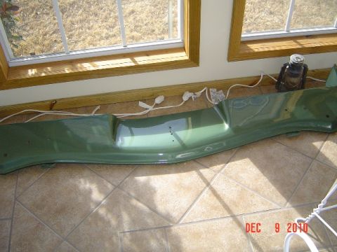 1956 Ford Fairlane - Front dust pan in final paint