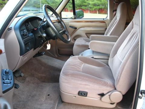 1996 Ford Bronco photo