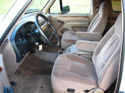 1996 Ford Bronco photo