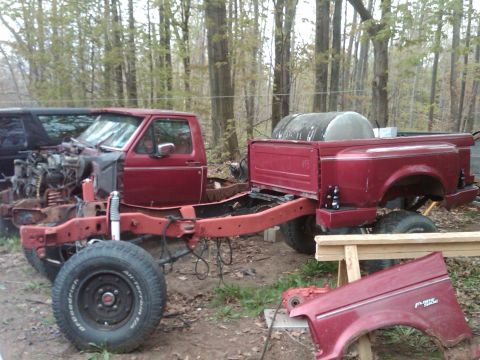 1992 Ford F-150 - This 1992 Ford F-150 is missing its engine and is in a state of disassembly.