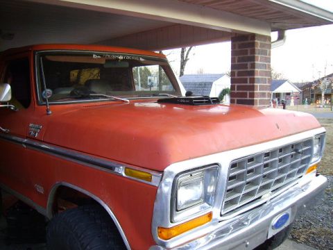 1978 Ford Bronco - 78 Bronco with Shaker Hood Scoop