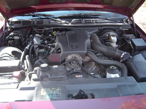 2004 Ford Crown Victoria photo