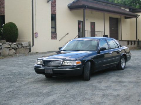 Ford Crown Victoria